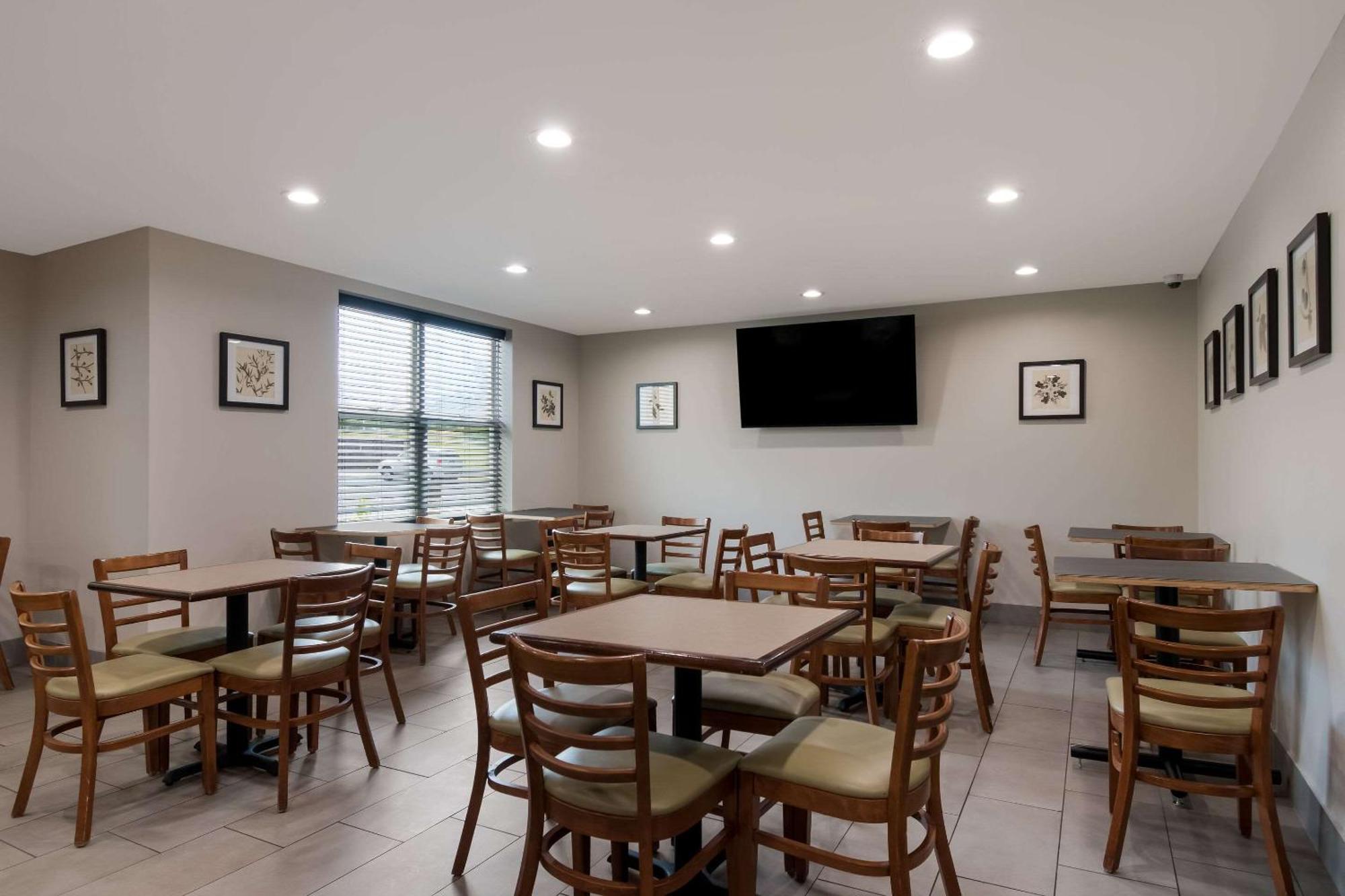Country Inn & Suites By Radisson, Harrisburg Northeast - Hershey Bagian luar foto