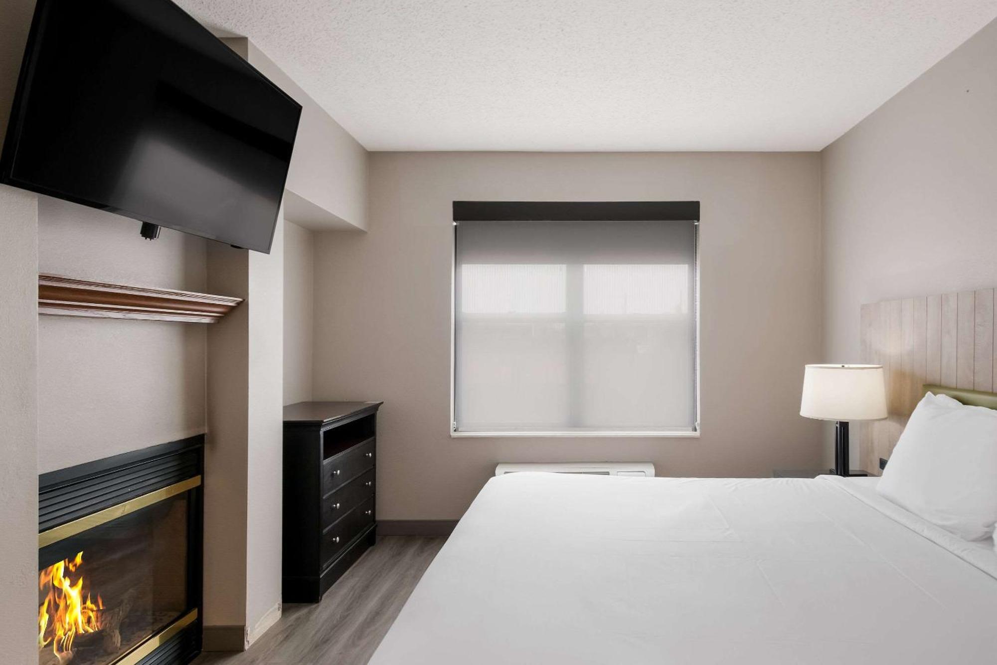 Country Inn & Suites By Radisson, Harrisburg Northeast - Hershey Bagian luar foto