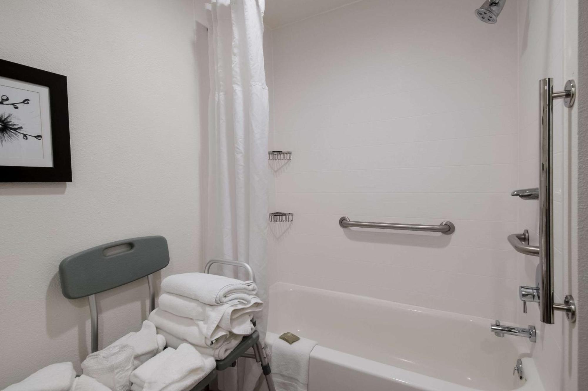 Country Inn & Suites By Radisson, Harrisburg Northeast - Hershey Bagian luar foto